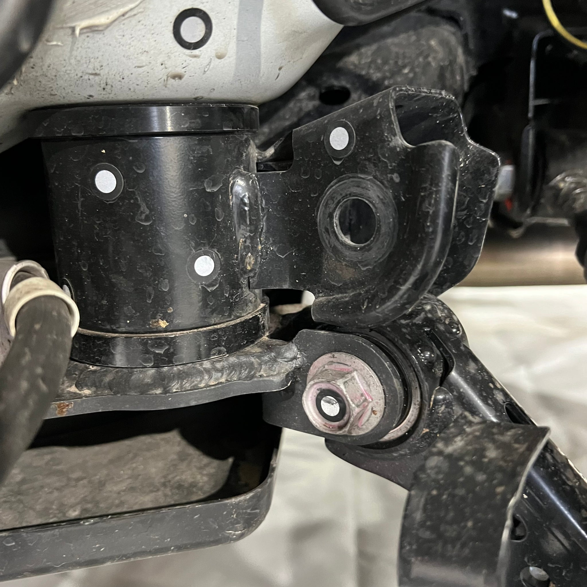 Anti-Squat and Bumpsteer Correction Mount